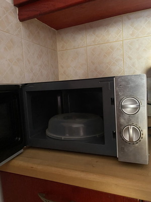 Rohnson microwave oven