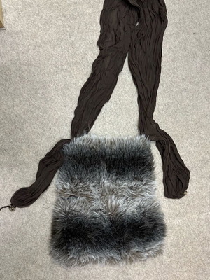 Handmade fur shoulder bag like new