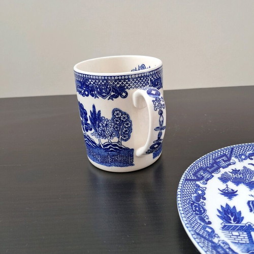 Tajimi collectible cup and plate like new