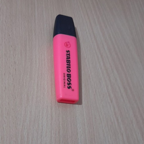 Stabilo red highlighter new