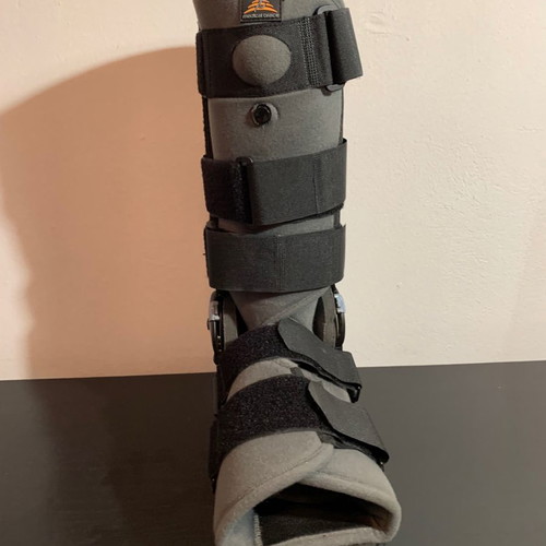 Medical Brace Air-rom rocker bottom MB/6005 orthopedic ankle boot used with adjustable crutches
