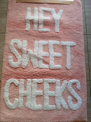 Hey Sweet Cheeks cotton bath mat pink with white letters