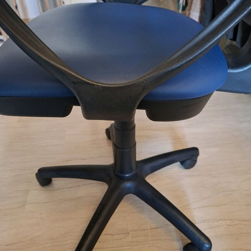 Office chair like new