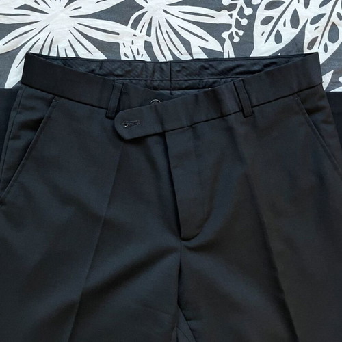 Black Andrews suit 48/M like new, regular fit