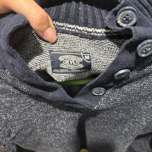 Menswear navy blouse like new, size M