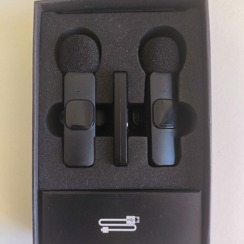 K9 Dual Wireless Lavalier Microphone set like new, Type-C receiver