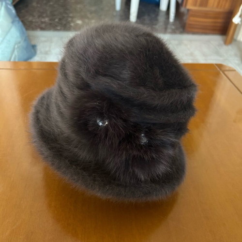 Fur hat like new, brown, one size
