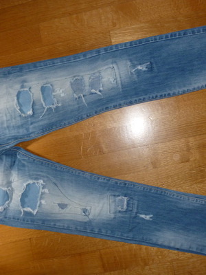 Edward jeans n27 used with rips
