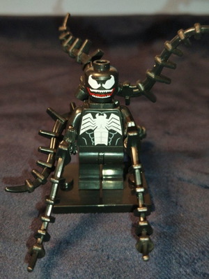 Venom bricks Marvel Δεν ειναι λεγκο