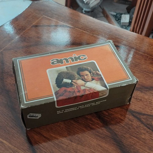 Amic hair clipper box used, vintage 1970s