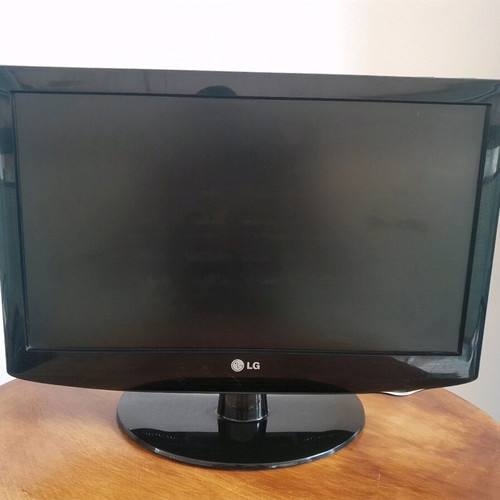 LG 19-inch TV used with excellent picture quality