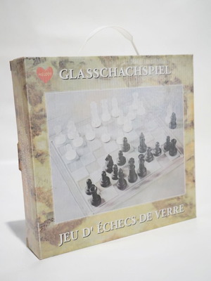 Glass chess set new without scratches