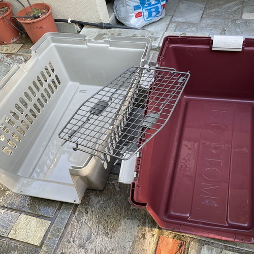 Petmate Vari Kennel pet carrier new, 80x60x60 cm, for wolfdog