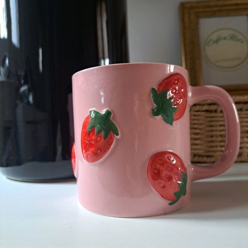 Ceramic mug strawberries like new