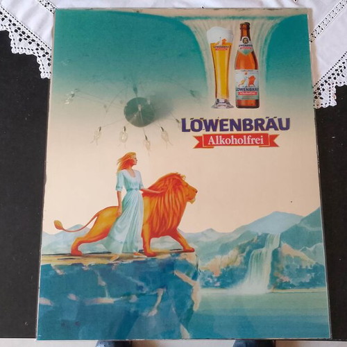 Antique Lowenbrau beer glass advertising 1980-85 like new