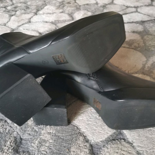 Black high boots new, size 40, square heel 9cm