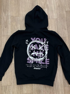 District суитшърт с качулка за момчета 10-12 години черен като нов