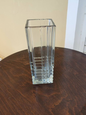 Flower vase like new, excellent condition