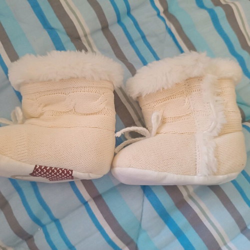 Mayoral Baby Shoes Fur Newborn like new