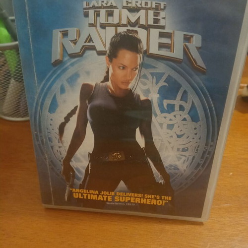Tomb Raider DVD like new, adventure with subtitles