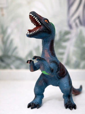 Jurassic Dinosaur new, size X Large with realistic roar sound