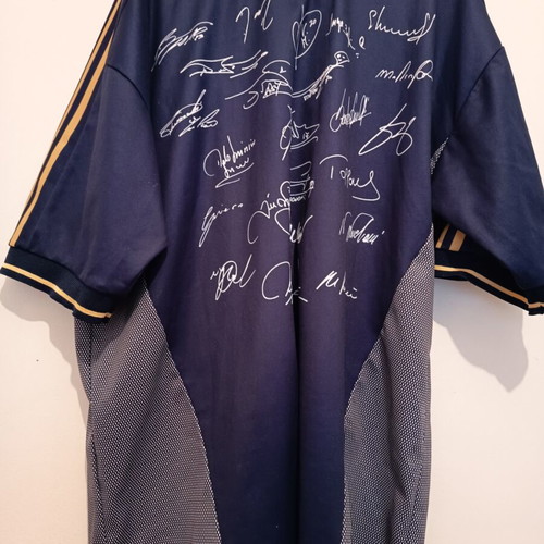 Parma jersey with printed signatures like new, 2002 Italy cup
