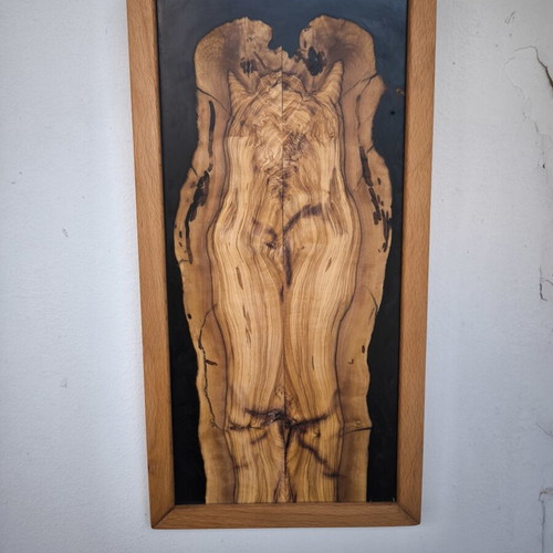 Olive wood frame with resin, new