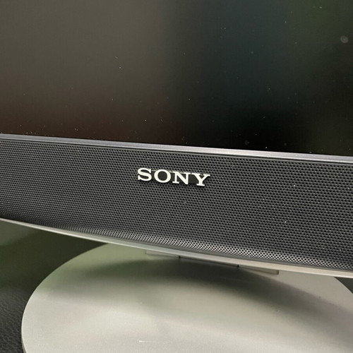 Sony computer monitor 17 inches with built-in speakers and 3 ports like new
