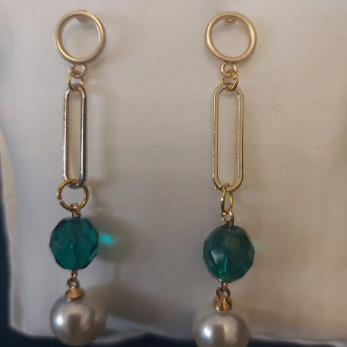 Handmade earrings new, white and green