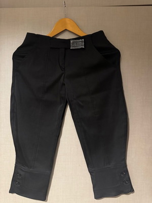 Satin pants black like new, size S, below the knee