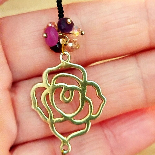 Long women's necklace like new, gold-plated silver multicolor