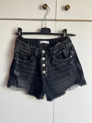 Zara black denim shorts used, size 164 cm, ages 13-14