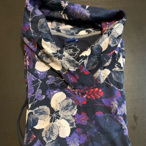 Cecil T-shirt size S like new, multicolor with purple