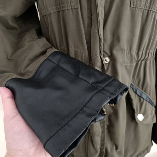 Stradivarius Parka jacket used khaki with fur hood and leather details