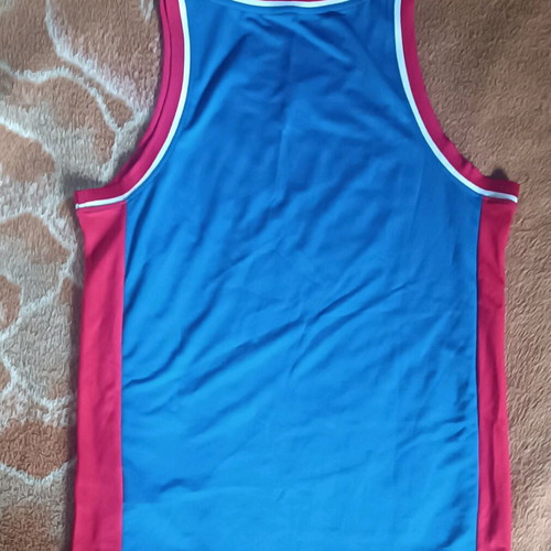 Fishbone basketball jersey New York size M like new