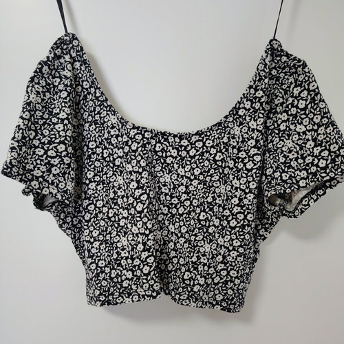 Crop top with floral pattern, like new, H&M, size L