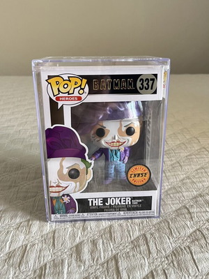 Funko Pop The Joker Chase new with protector