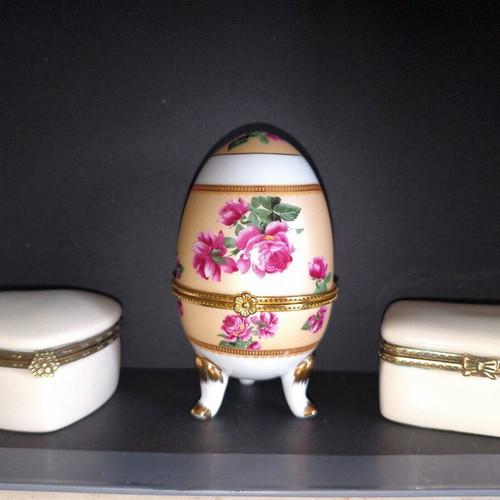 Vintage porcelain trinket boxes set of 3 with authentic Limoges, like new