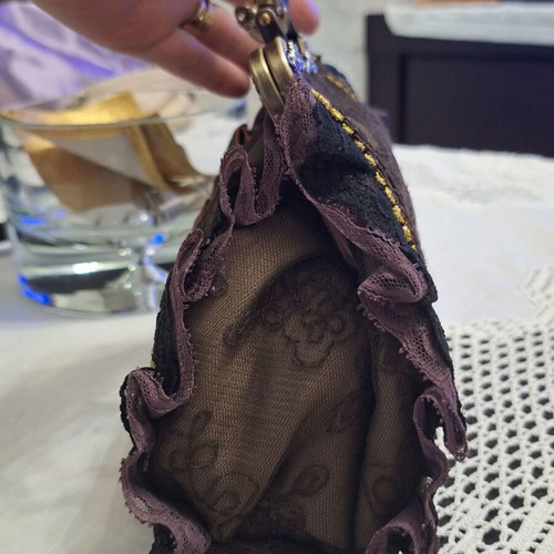 Τσαντάκι χειρός Axel καινούργιο με δαντέλα καφέ και χρυσαφί λεπτομέρειες