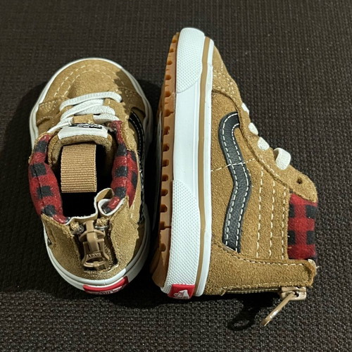 Vans Sk8-Hi Zip MTE Kids children's boots new size 19 brown
