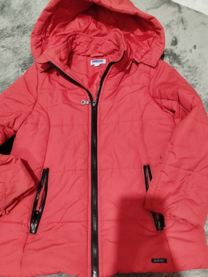 Marasil jacket used for girl 6 years old with detachable hood, red