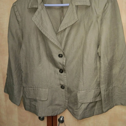 Khaki linen suit set Ataxia like new