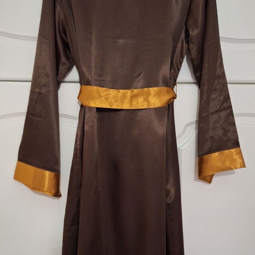 Satin robe brown, like new, Jeannette Lingerie, size M