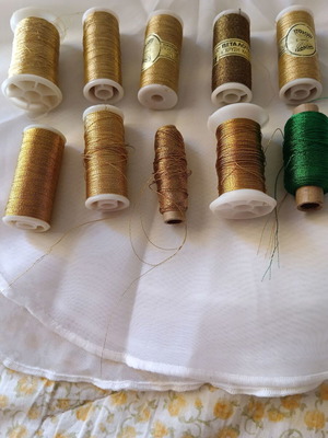 Gold embroidery threads new, pack of 9 with gift motif