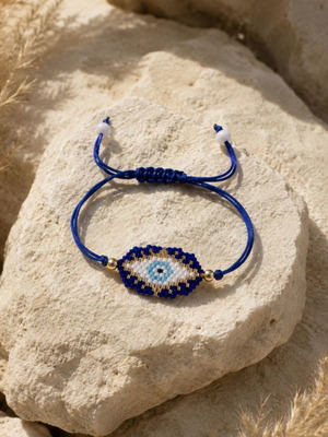 Handmade Evil Eye Bracelet new, white and blue