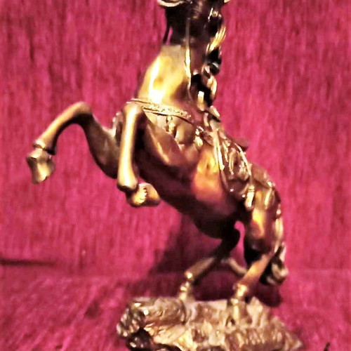 Bronze horse antique like new