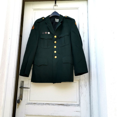 Khaki jacket size Large new, unworn