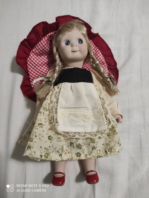 Porcelain Doll De Agostini Little Red Riding Hood like new