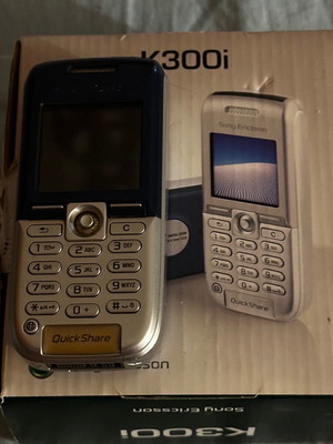 Sony Ericsson K300i used mobile phone with accessories