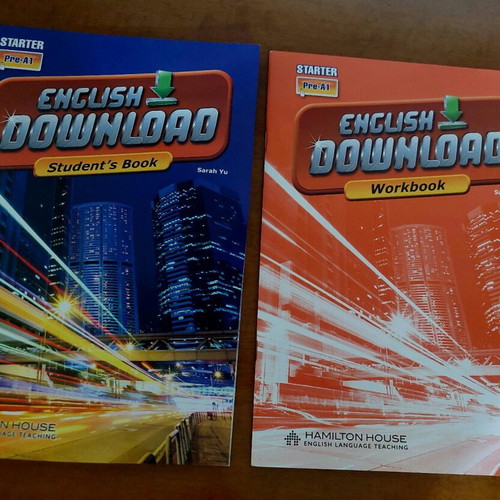 English books Pre-A1 like new, set of 2